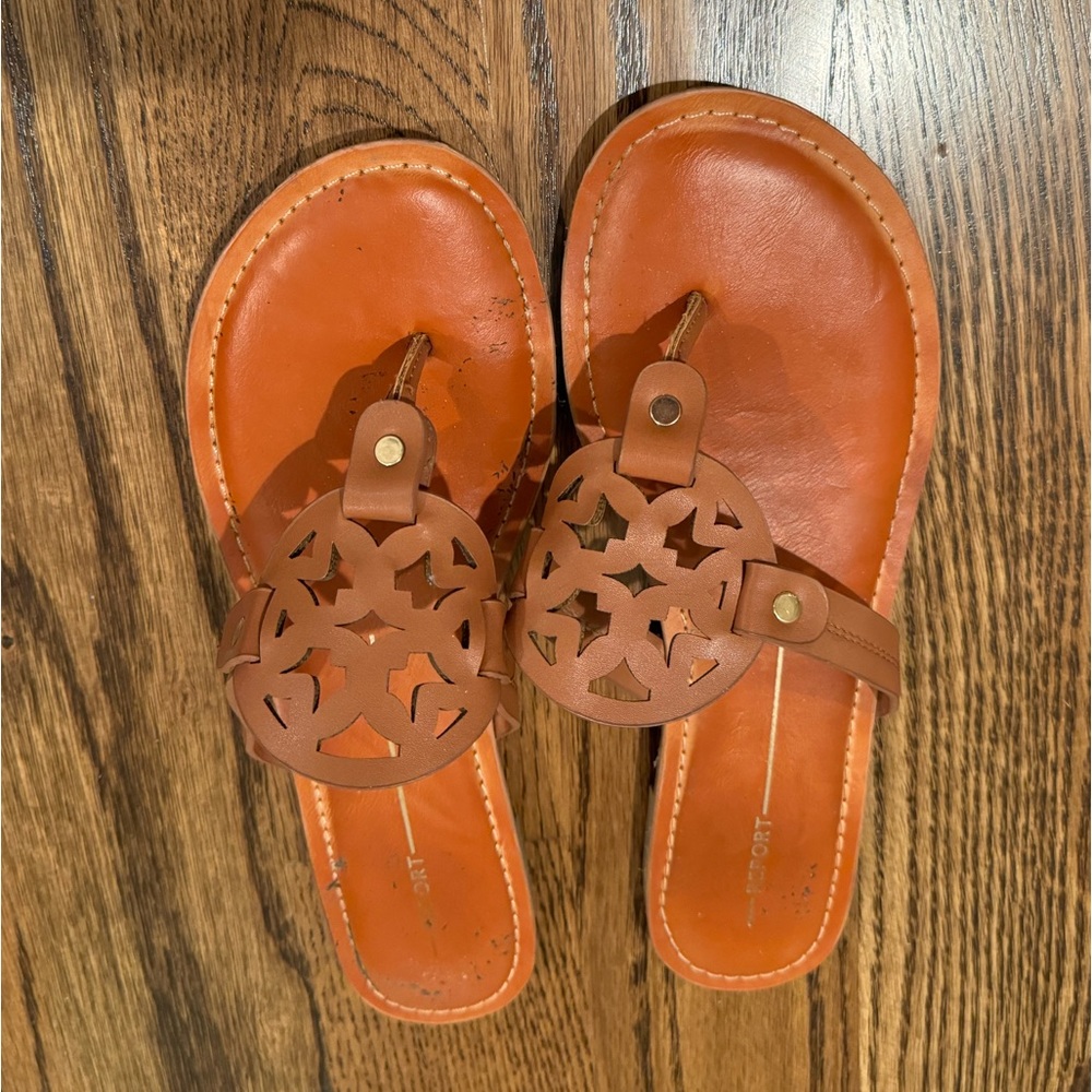 Women’s leather flats sandals tan (faux leather) size 8